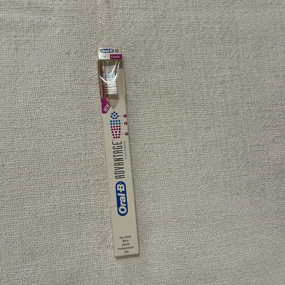 Vintage 1993‎ Oral-B Advantage Toothbrush Blue 30 Soft Straight Indicator New